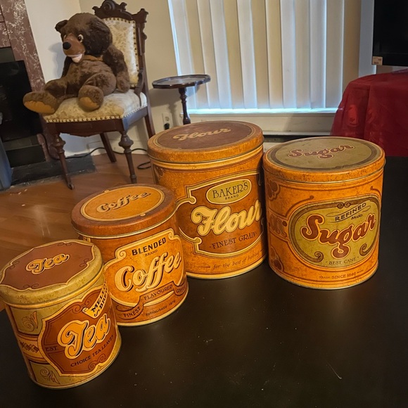 Very Rare Bakers Brand Tin Containers - Picture 2 of 11